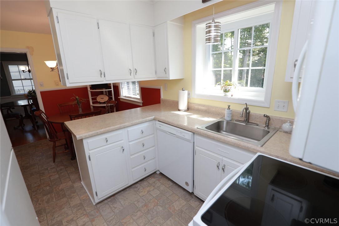1609 Sandgate Rd