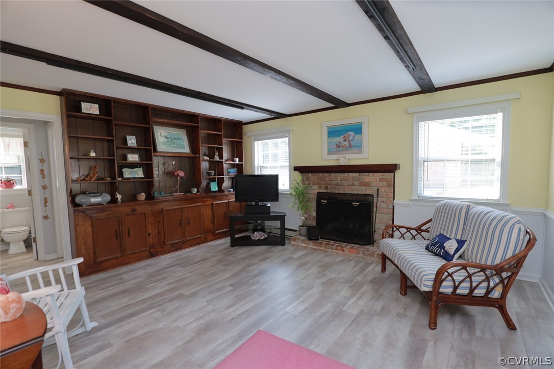1609 Sandgate Rd