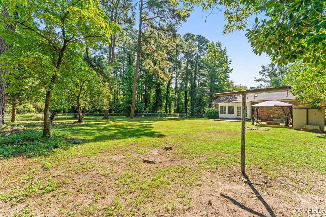 523 Dering Rd