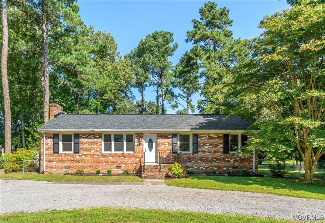 523 Dering Rd
