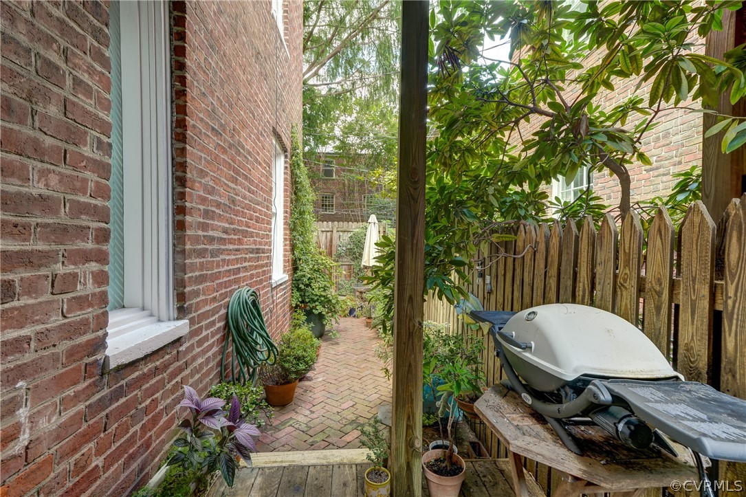 1408 Floyd Ave