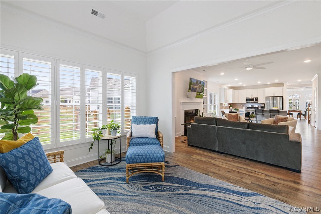 10428 Meadow Woods Ct