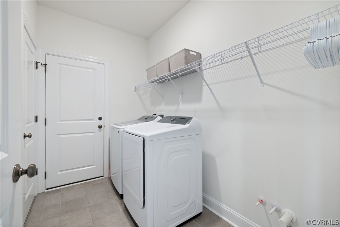 10428 Meadow Woods Ct