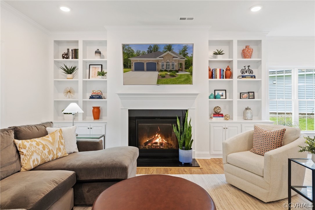 10428 Meadow Woods Ct