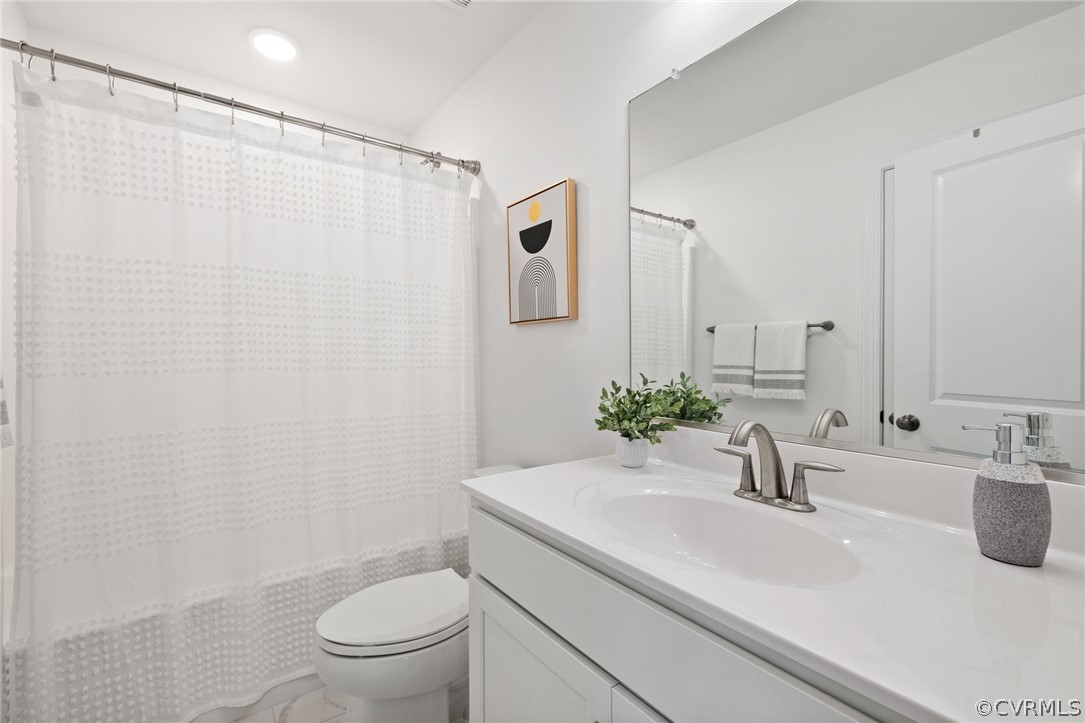 10428 Meadow Woods Ct