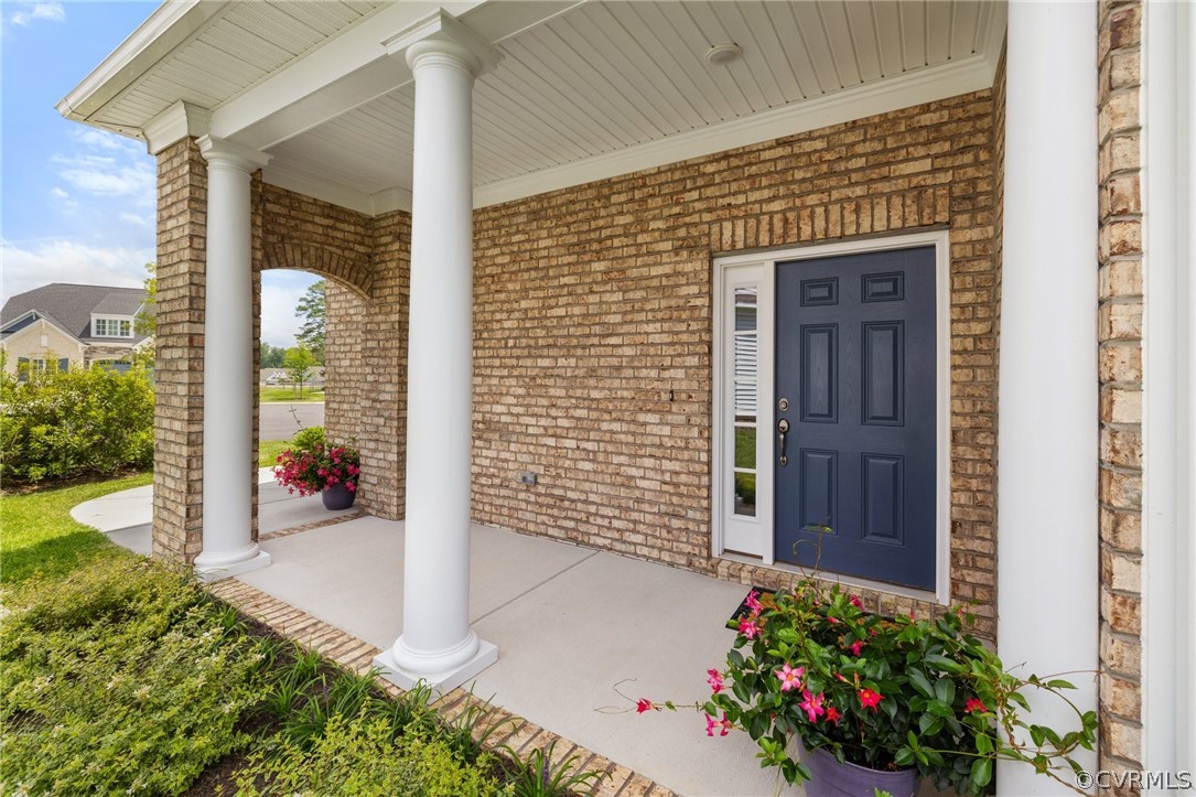 10428 Meadow Woods Ct