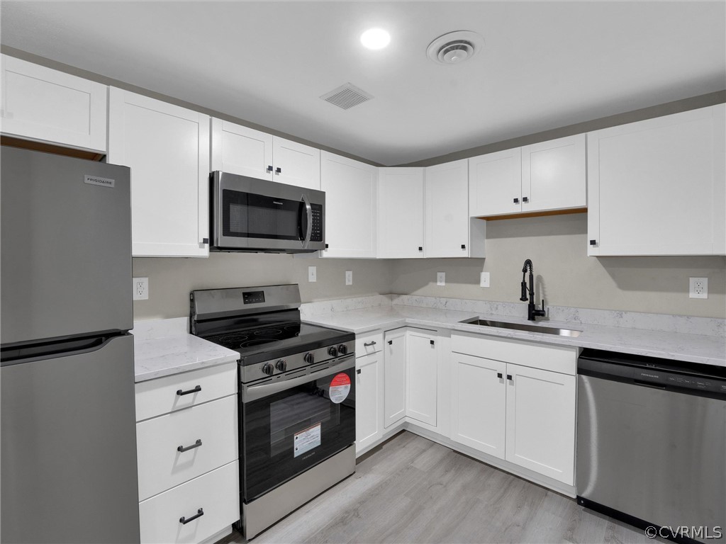 9010 Laurel Oak Ct