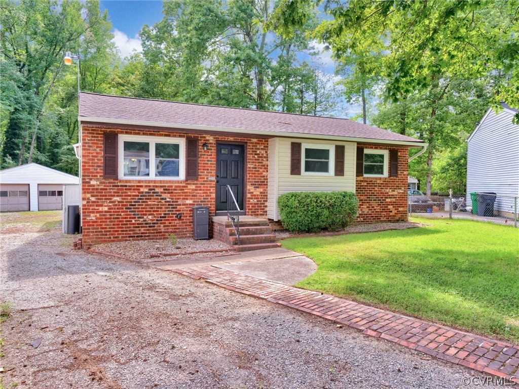 9010 Laurel Oak Ct