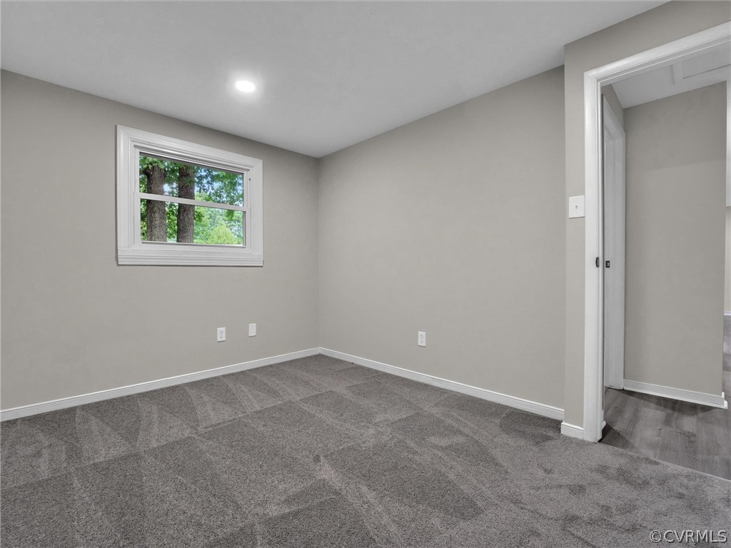 9010 Laurel Oak Ct