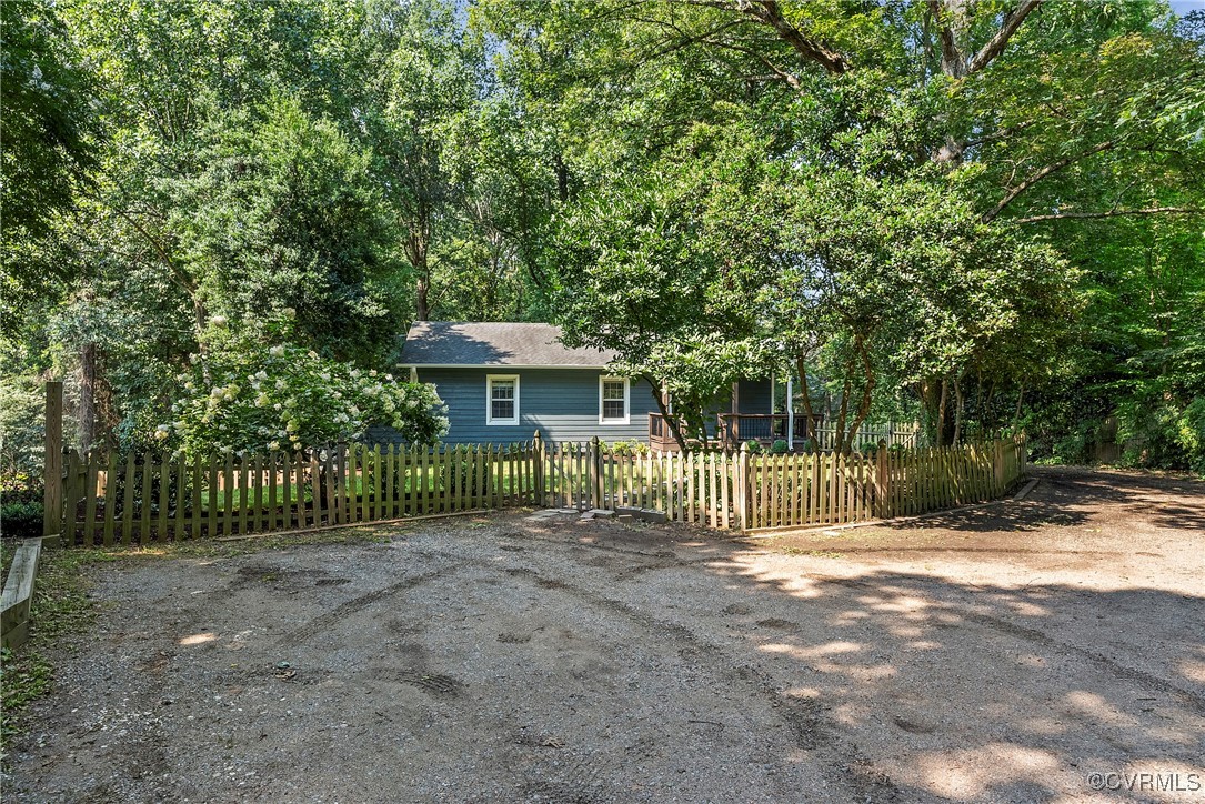 2502 Brookwood Rd