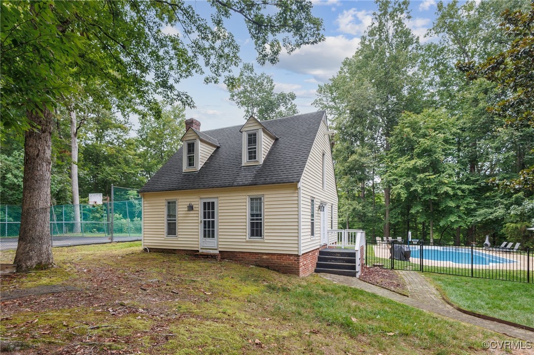 8493 Anderson Ct
