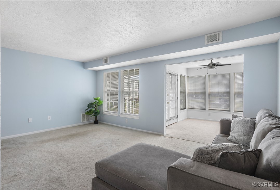 9389 Horse Castle Ct Unit#705