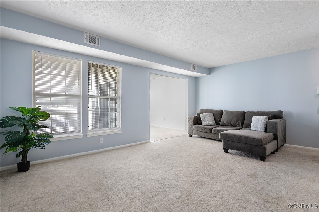 9389 Horse Castle Ct Unit#705