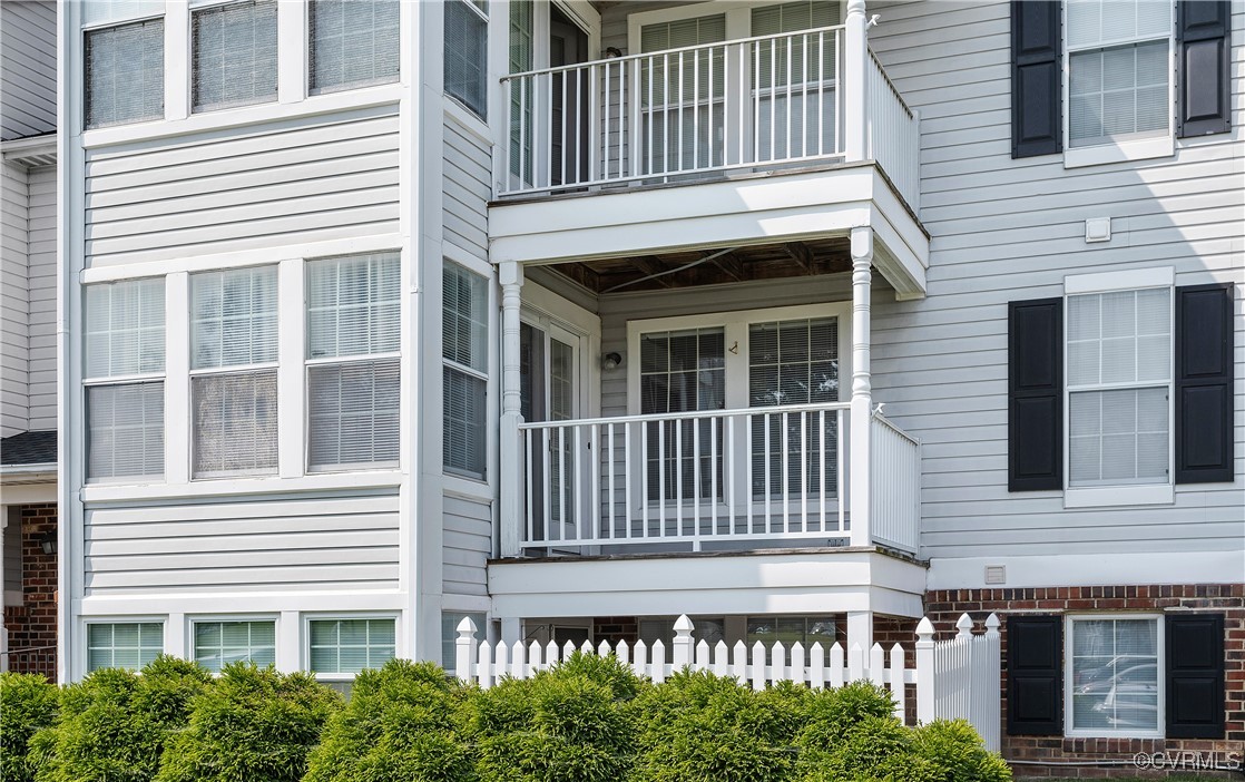 9389 Horse Castle Ct Unit#705