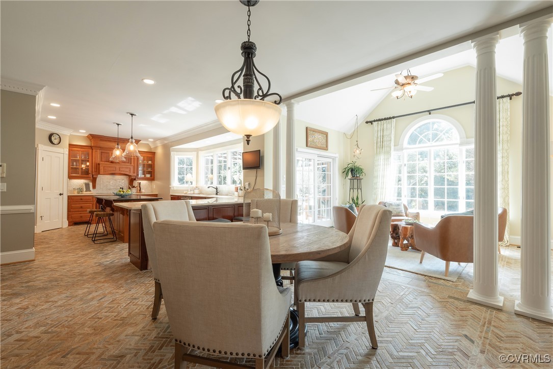 5492 Old Gainesmill Ln