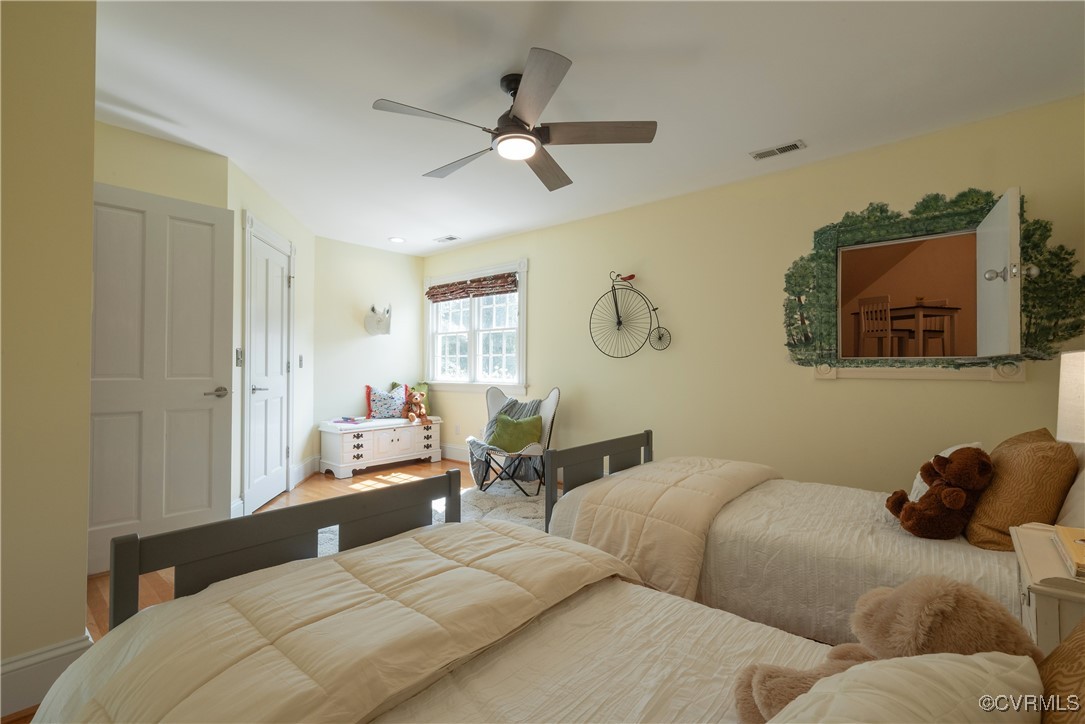 5492 Old Gainesmill Ln