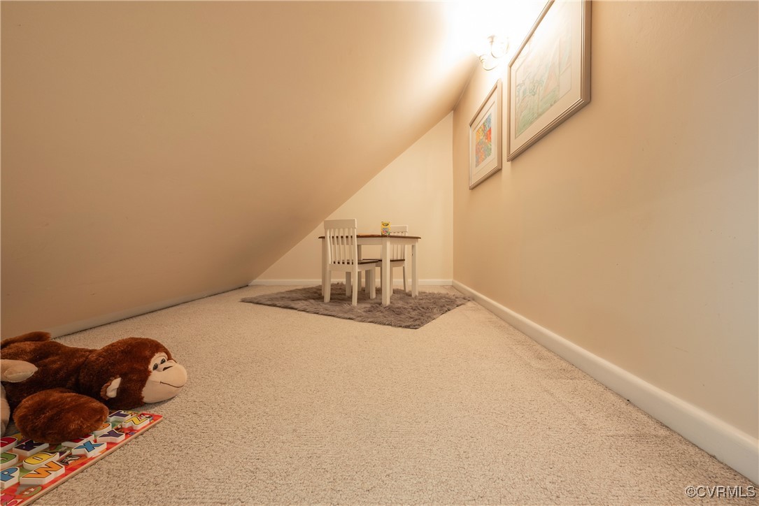 5492 Old Gainesmill Ln