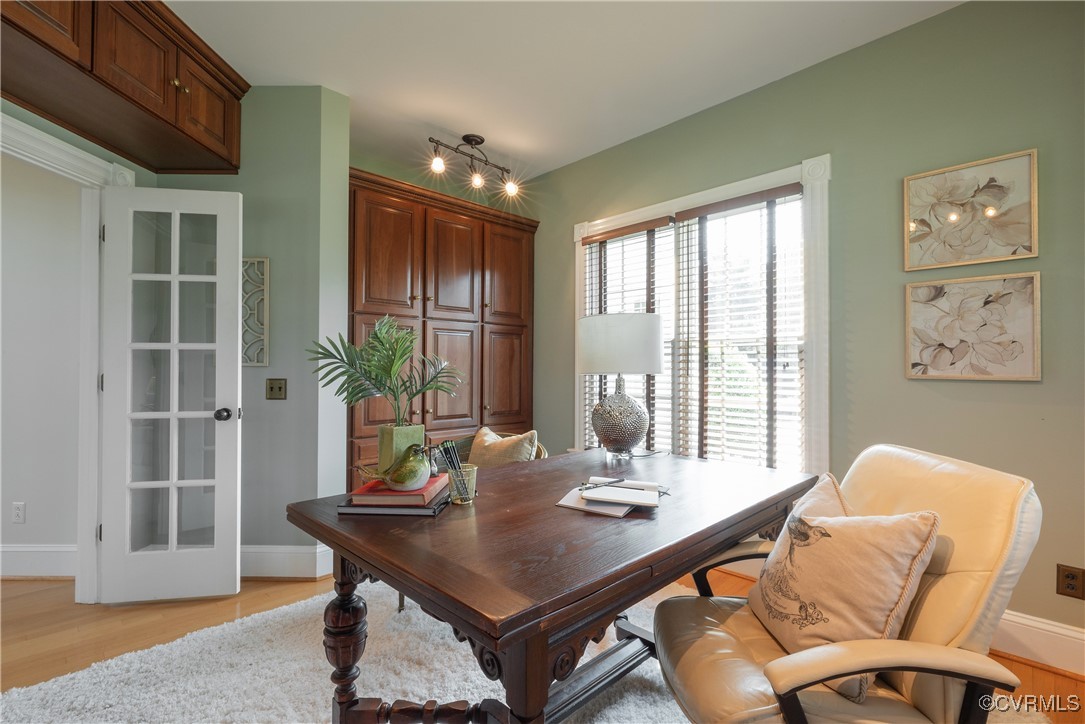 5492 Old Gainesmill Ln