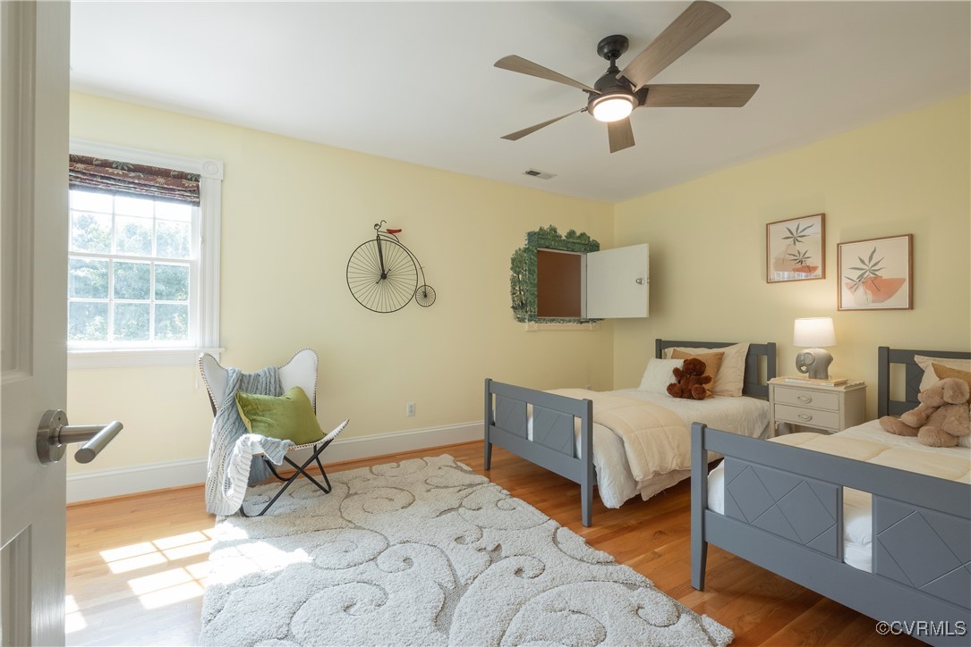 5492 Old Gainesmill Ln