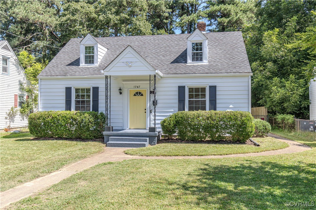 1747 Monticello St