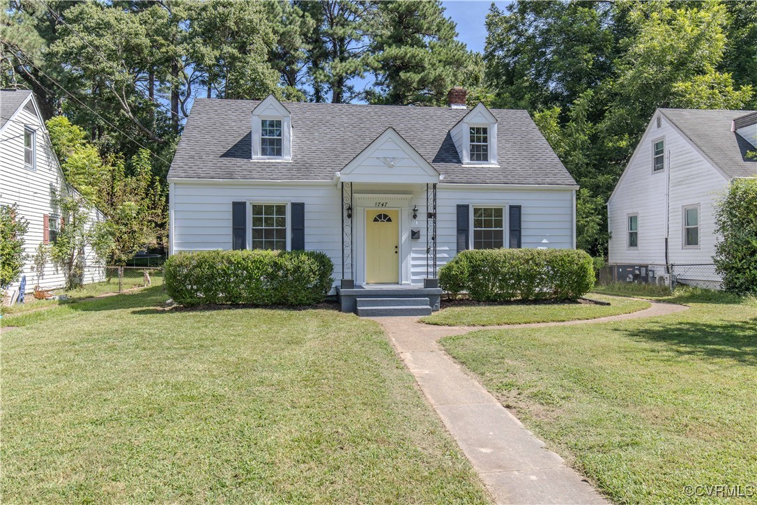 1747 Monticello St