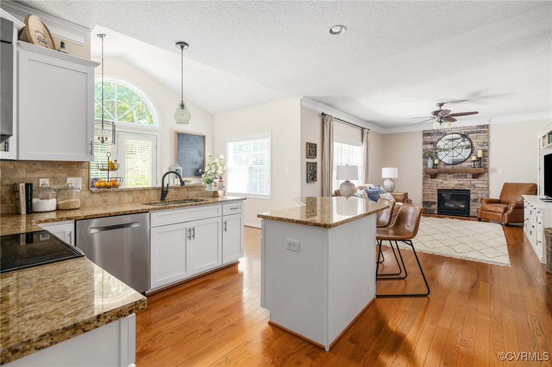 10813 Willow Hill Ct