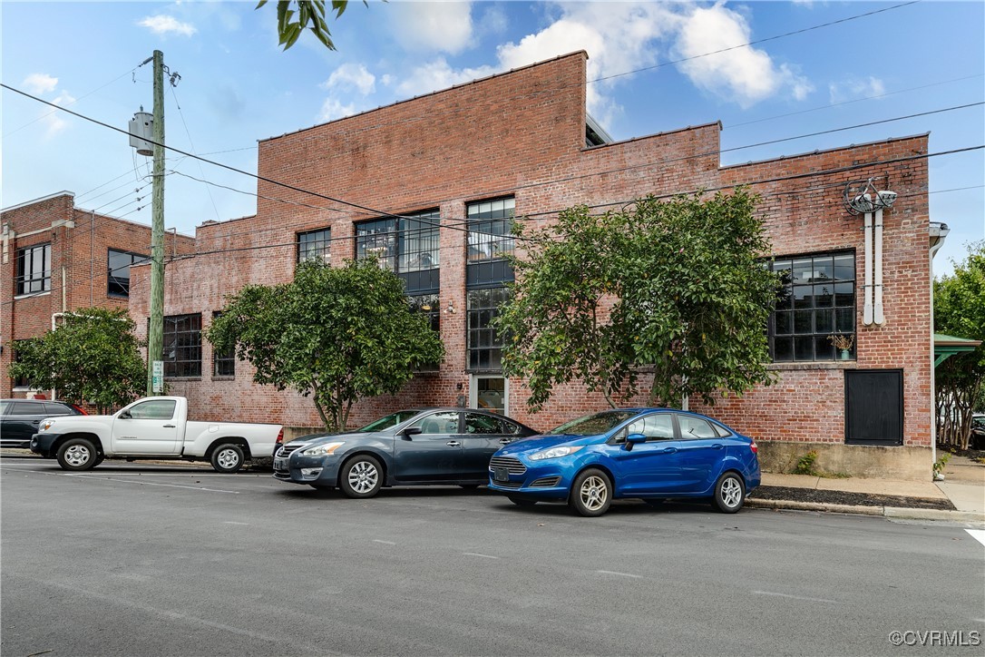 1701 Summit Ave Unit#U4