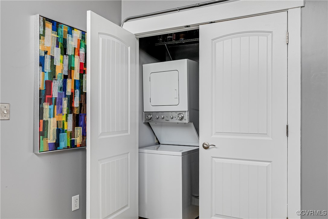 1701 Summit Ave Unit#U4