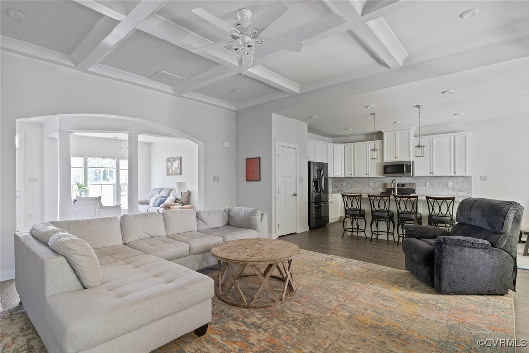 9314 Buffalo Springs Dr