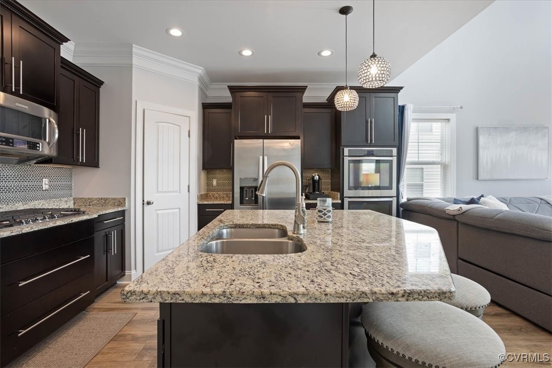 7582 Flowering Magnolia Ln