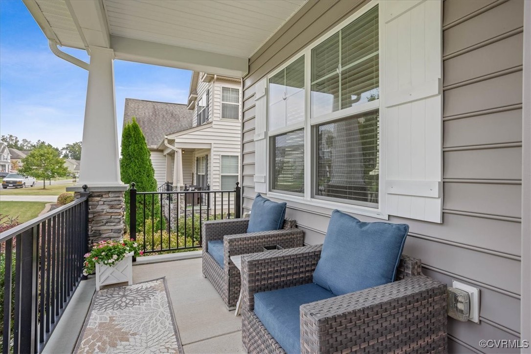 7582 Flowering Magnolia Ln