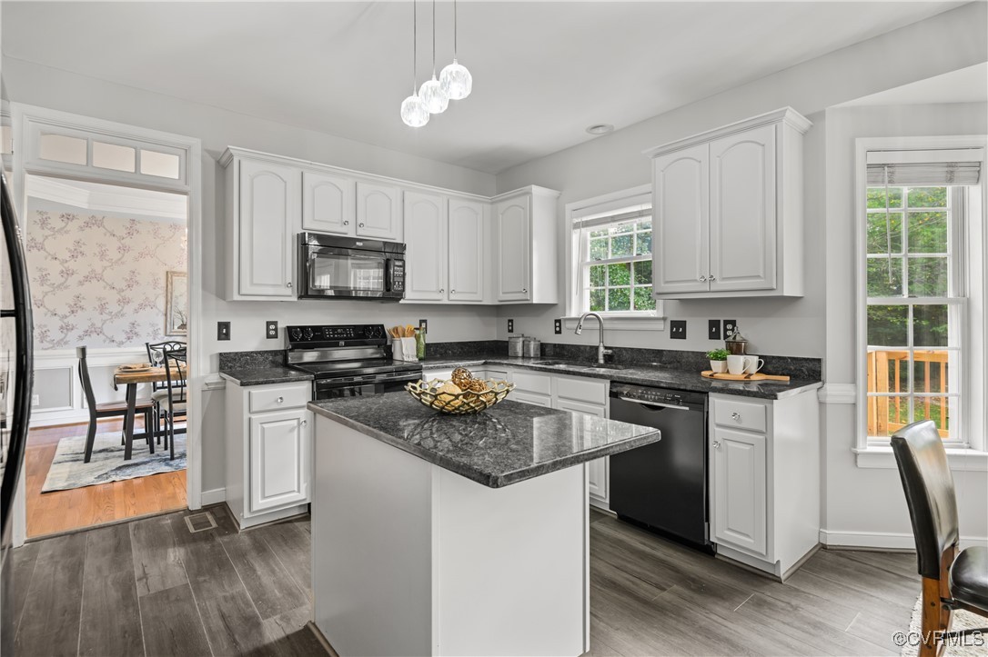 9015 Birdsong Creek Ct