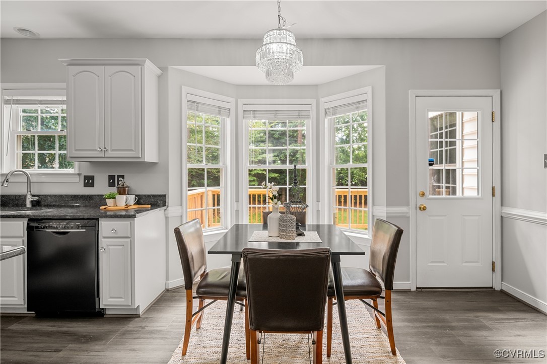 9015 Birdsong Creek Ct