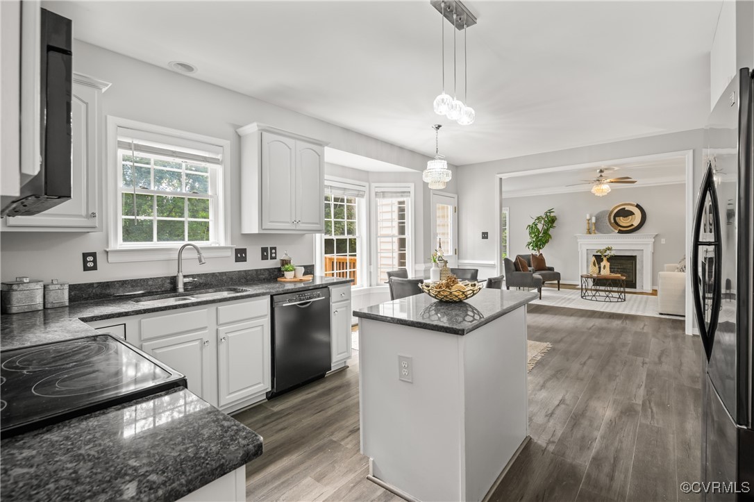 9015 Birdsong Creek Ct