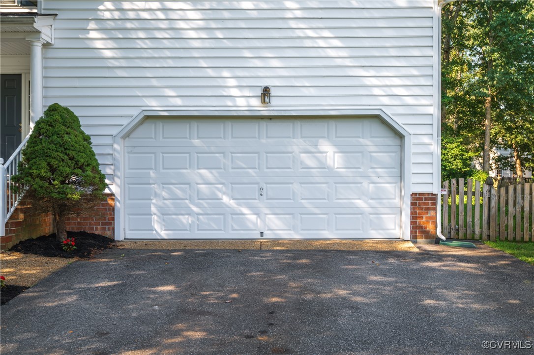 9015 Birdsong Creek Ct