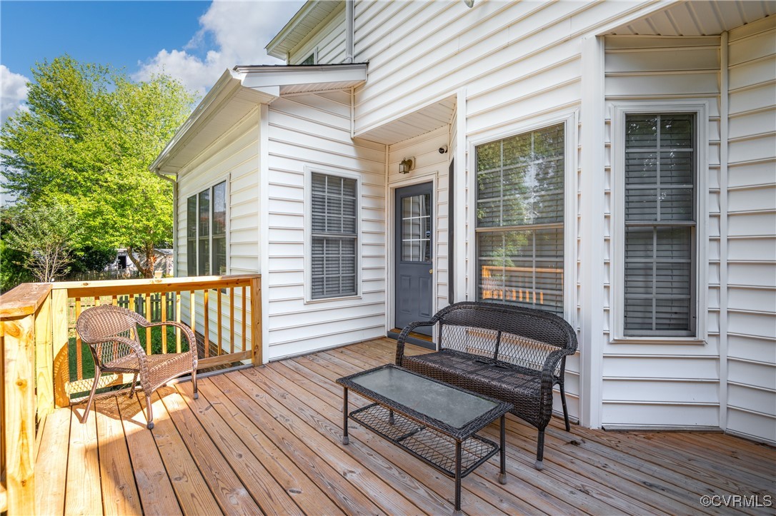 9015 Birdsong Creek Ct