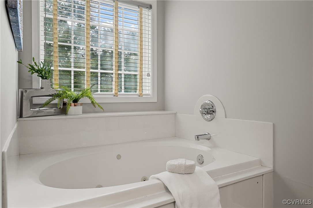 9015 Birdsong Creek Ct