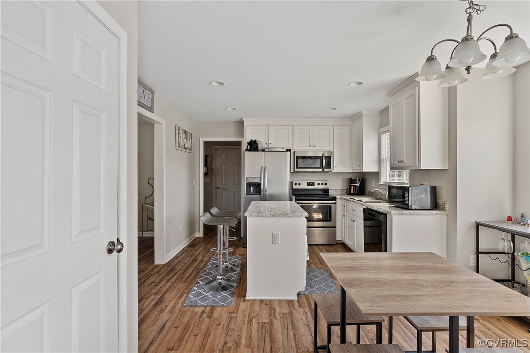 7553 Rolling Hill Rd