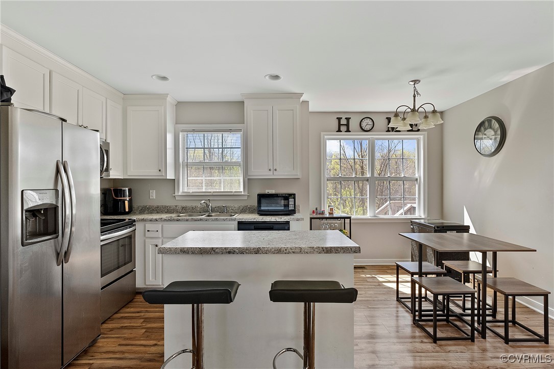 7553 Rolling Hill Rd