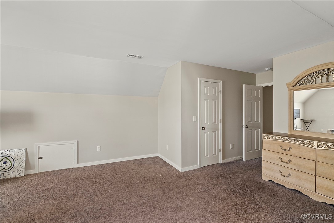 7553 Rolling Hill Rd