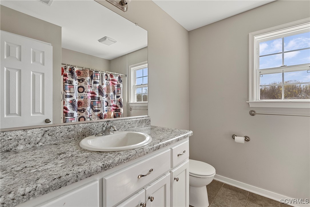 7553 Rolling Hill Rd