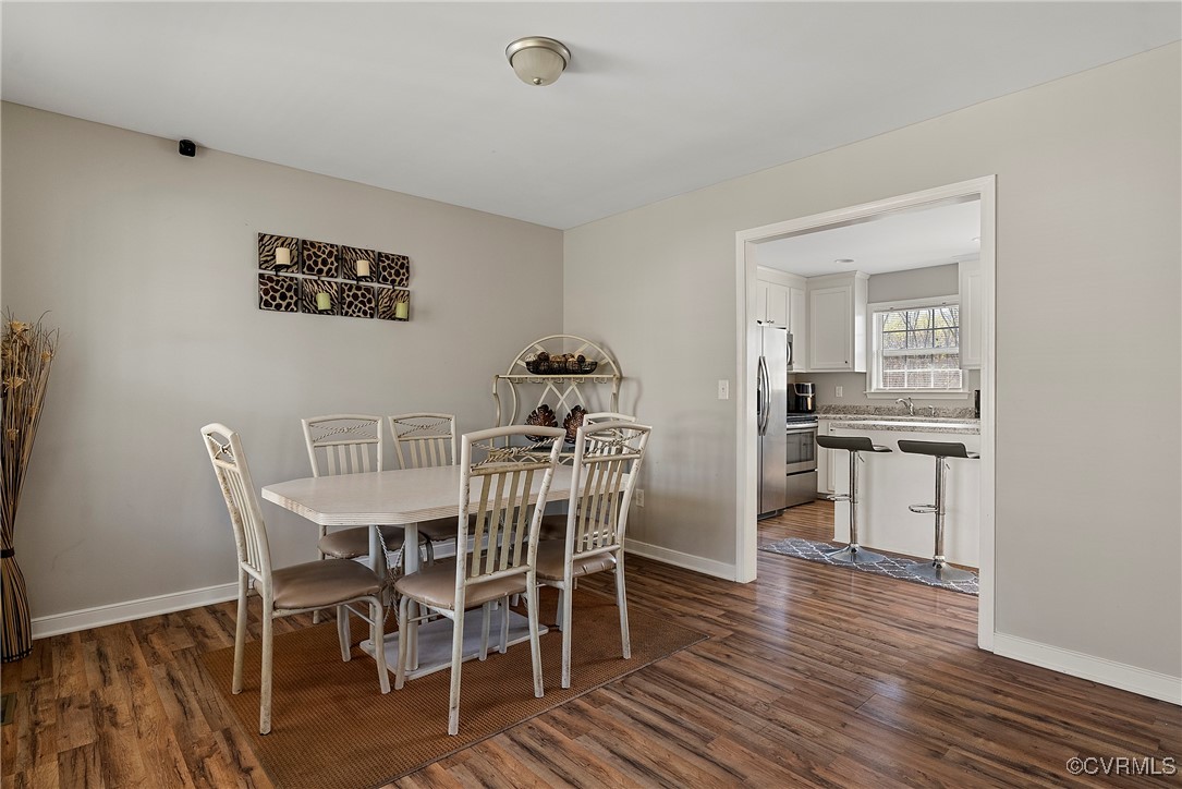 7553 Rolling Hill Rd