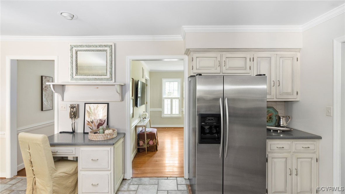1009 Hillcrest Ter