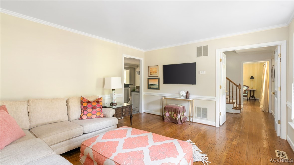 1009 Hillcrest Ter