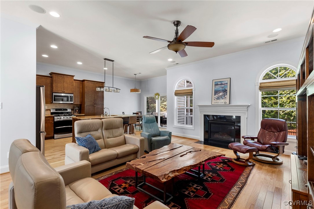 14619 Forest Row Trl