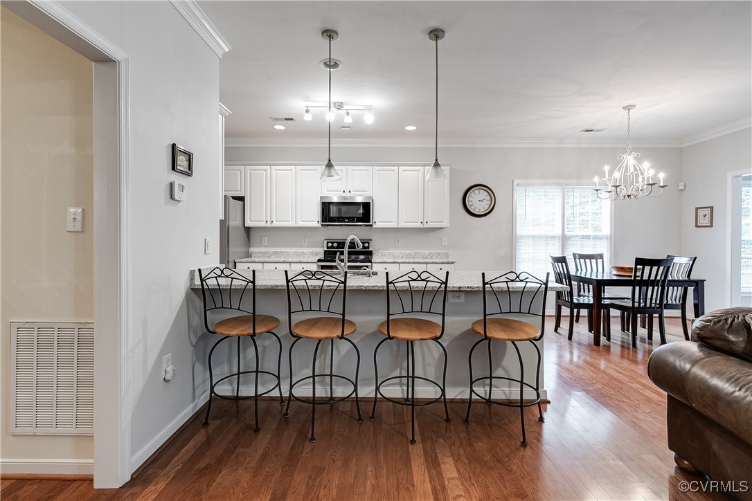 11513 Belmont Park Ln