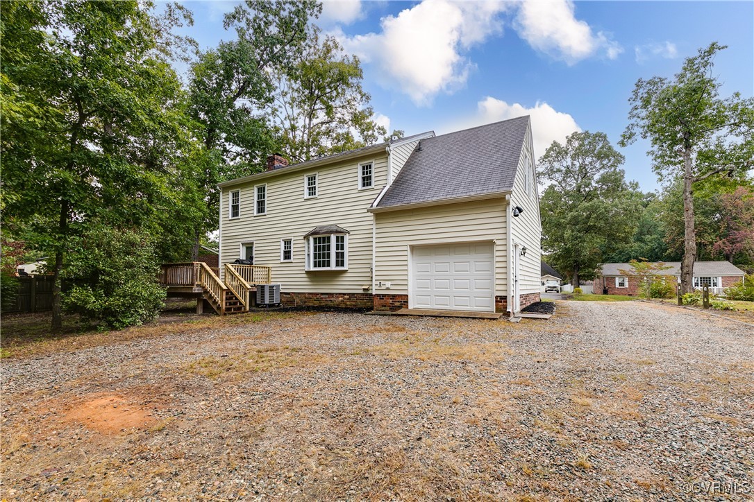 1812 Featherstone Dr