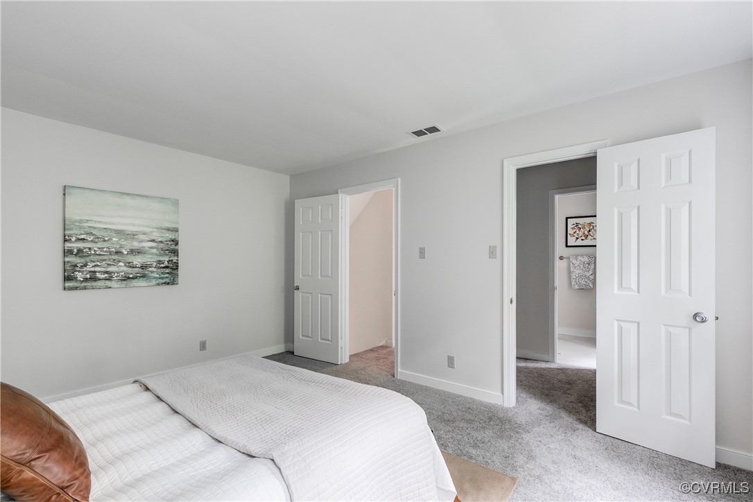 1812 Featherstone Dr