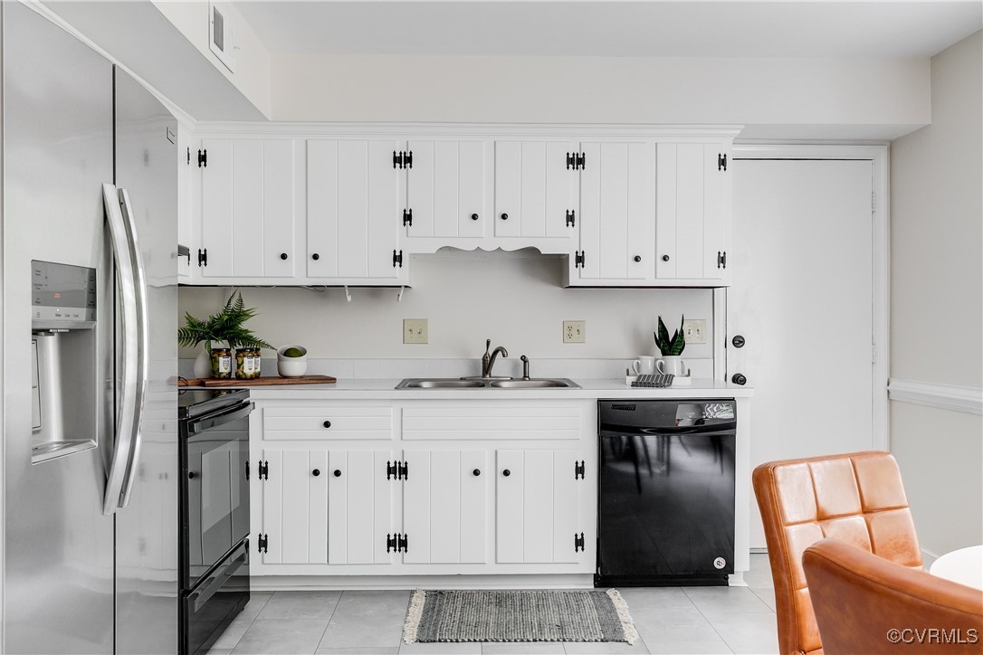 1812 Featherstone Dr