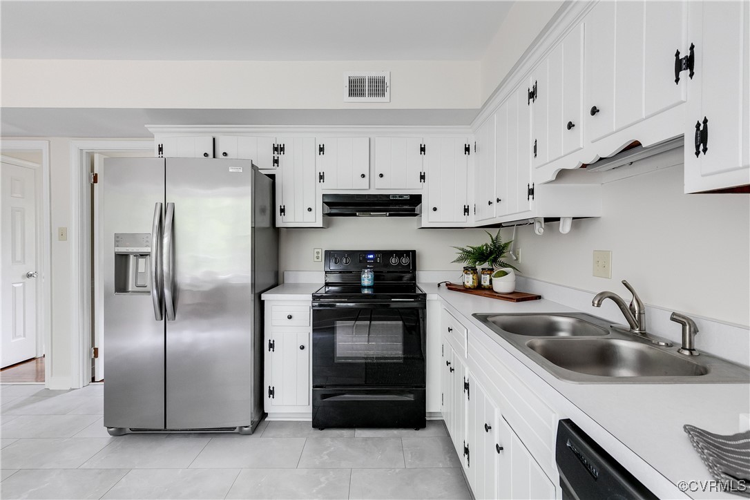 1812 Featherstone Dr